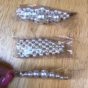 BRAND NEW! Beaded Trendy hair clips.